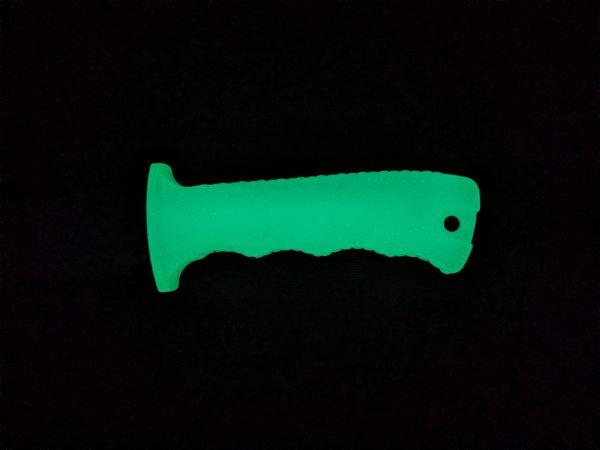TASSIE TIGER - GLOW - 8" Pig Sticker - Image 4